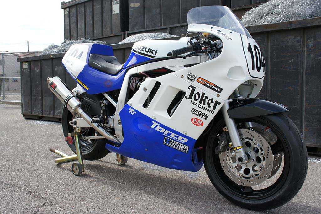 1990_suzuki_gsxr750_160303-011-1200.jpg