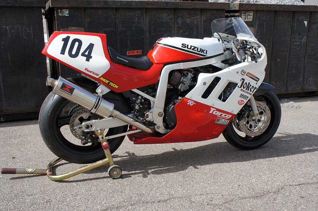 1990_suzuki_gsxr750_160303-020-1200.jpg