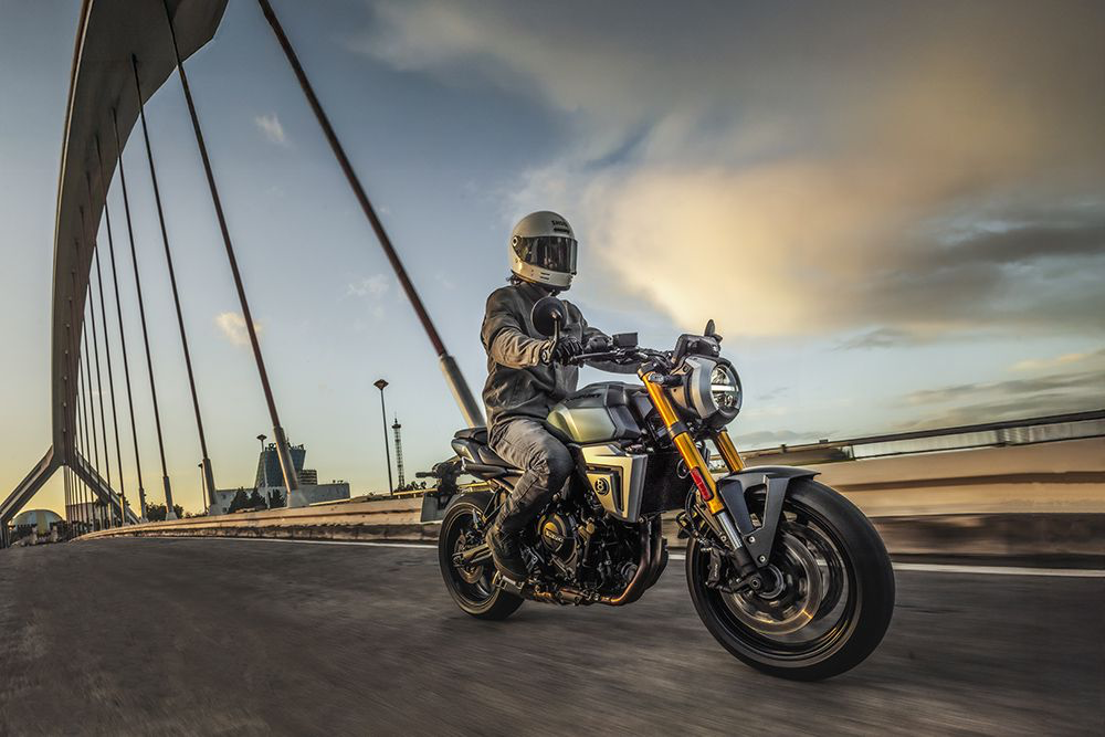 Suzuki GSX-8T